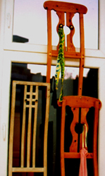 Kirsten K&ouml;tter: Einladungskarte (Martina als Bauarbeiter in Frankfurt am Main, ca. 1992, digital bearbeitet)