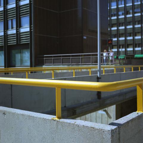 Kirsten K&ouml;tter: Fotoserie Pasila (Helsinki), 2002, hier: obere Ebene